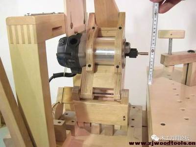 國(guó)外木工高手制作的電木銑仿形機(jī)開榫機(jī)組圖,關(guān)鍵還是木質(zhì)結(jié)構(gòu)的